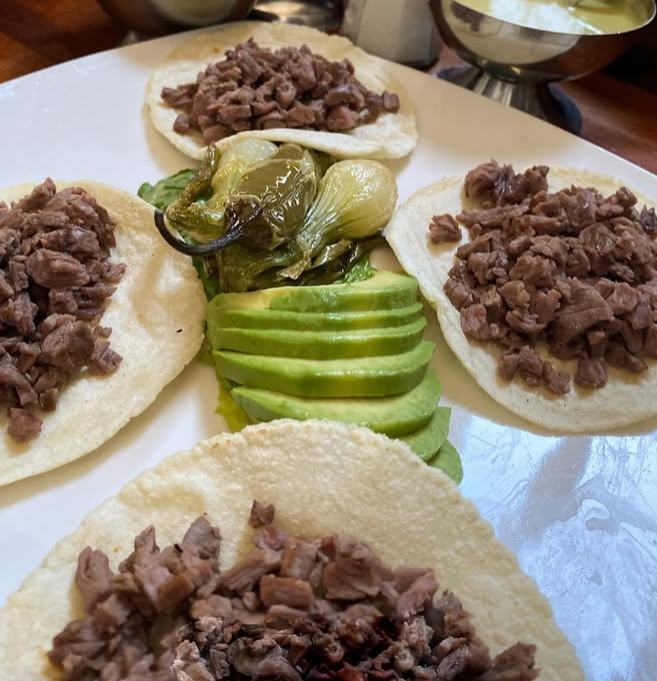 Plato tradicional de Caldo de Res
